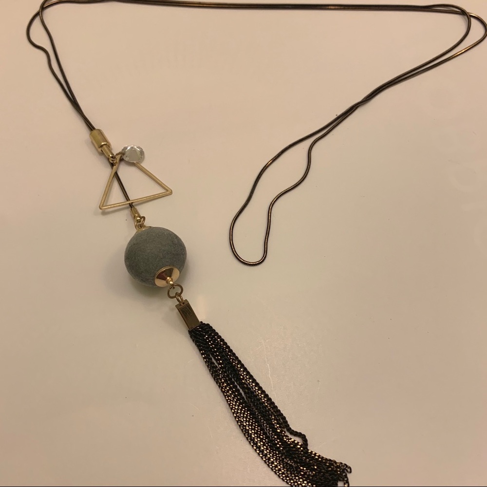 🚨 SOLD 🚨 🎊 Adjustable Long Necklace